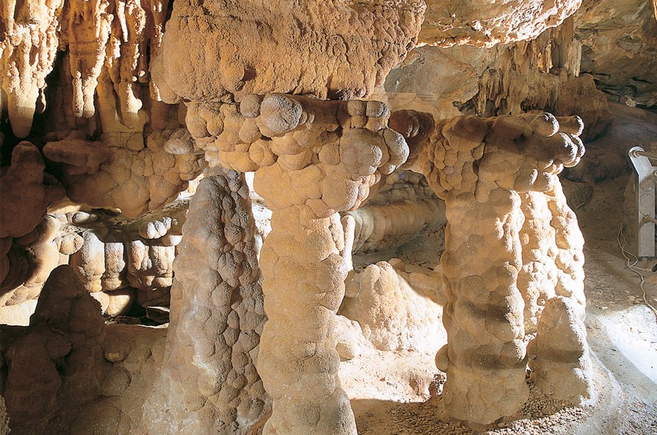 Grotte di Toirano la liguria che non ti aspetti