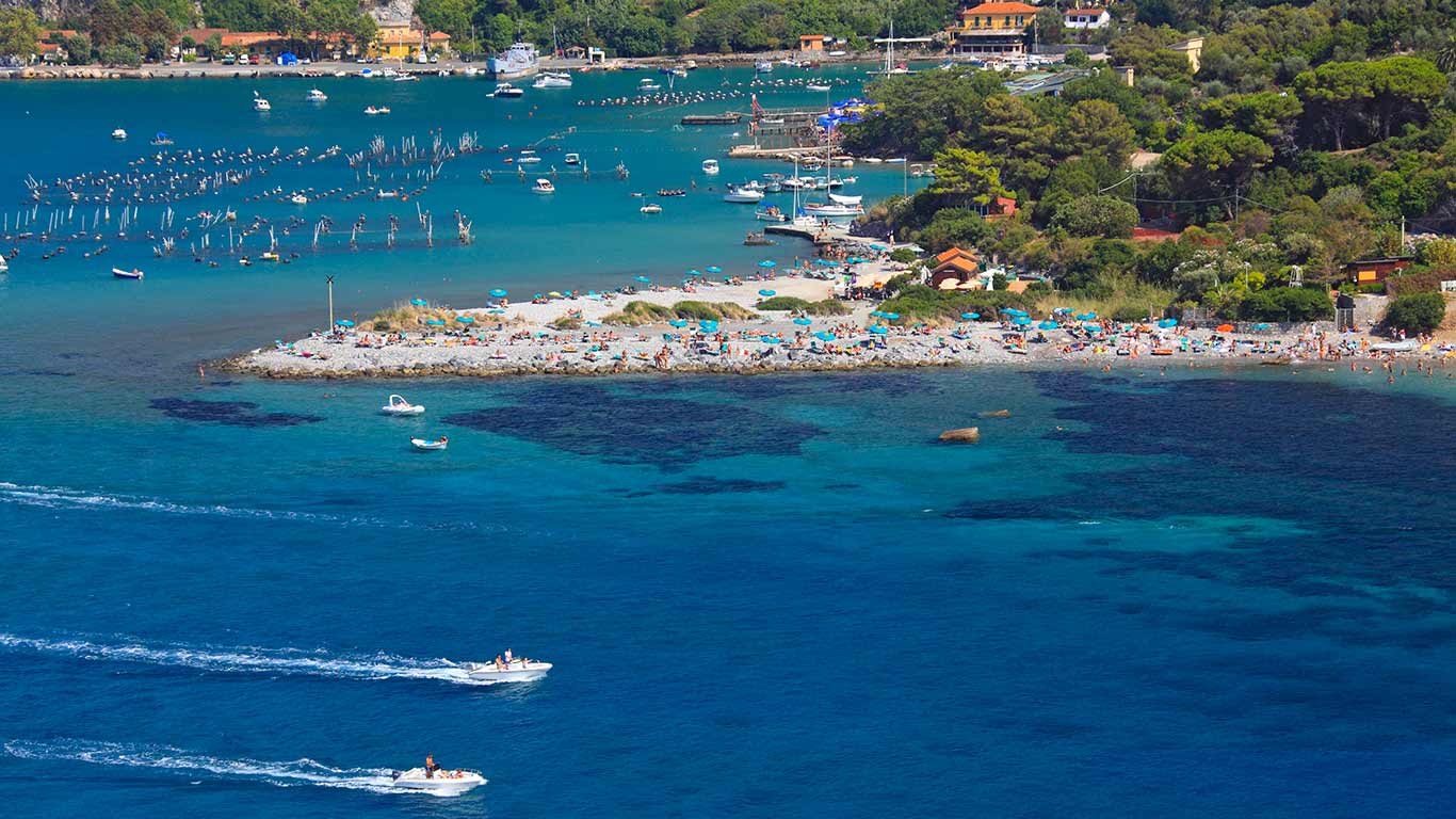 Isola Palmaria spiaggia affollata