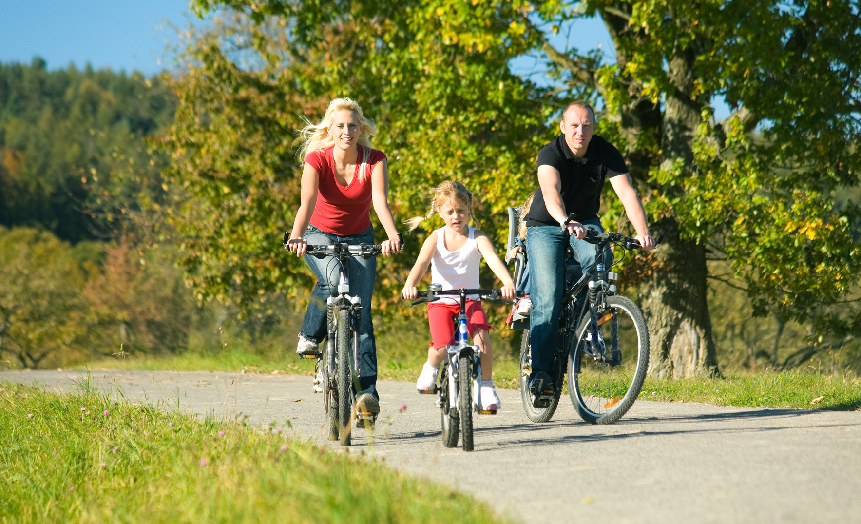 famiglia in bici