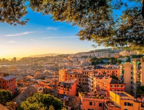 Genoa, a walk through the alleys for beginners