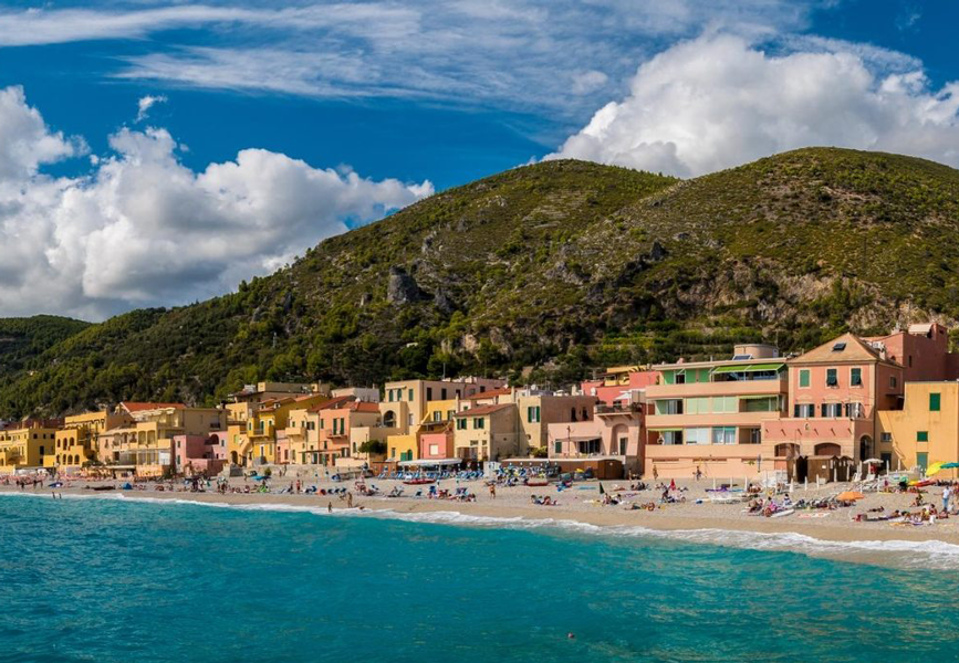 Varigotti il borgo saraceno