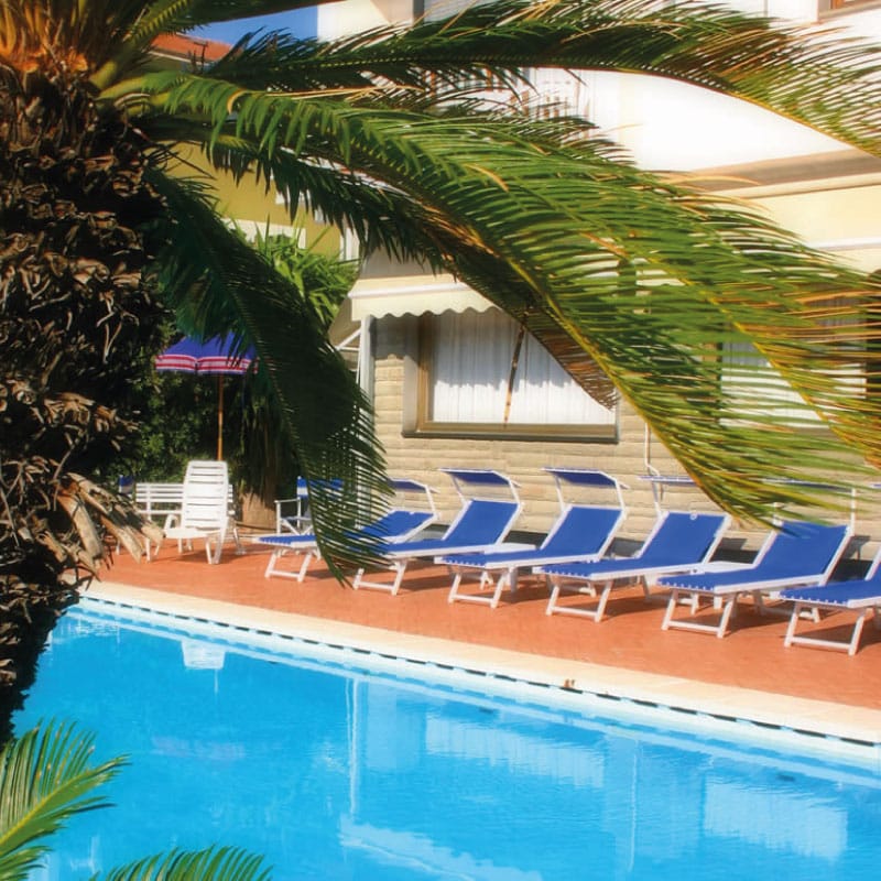 solarium-hotel-splendid-diano-marina solarium-hotel-splendid-diano-marina