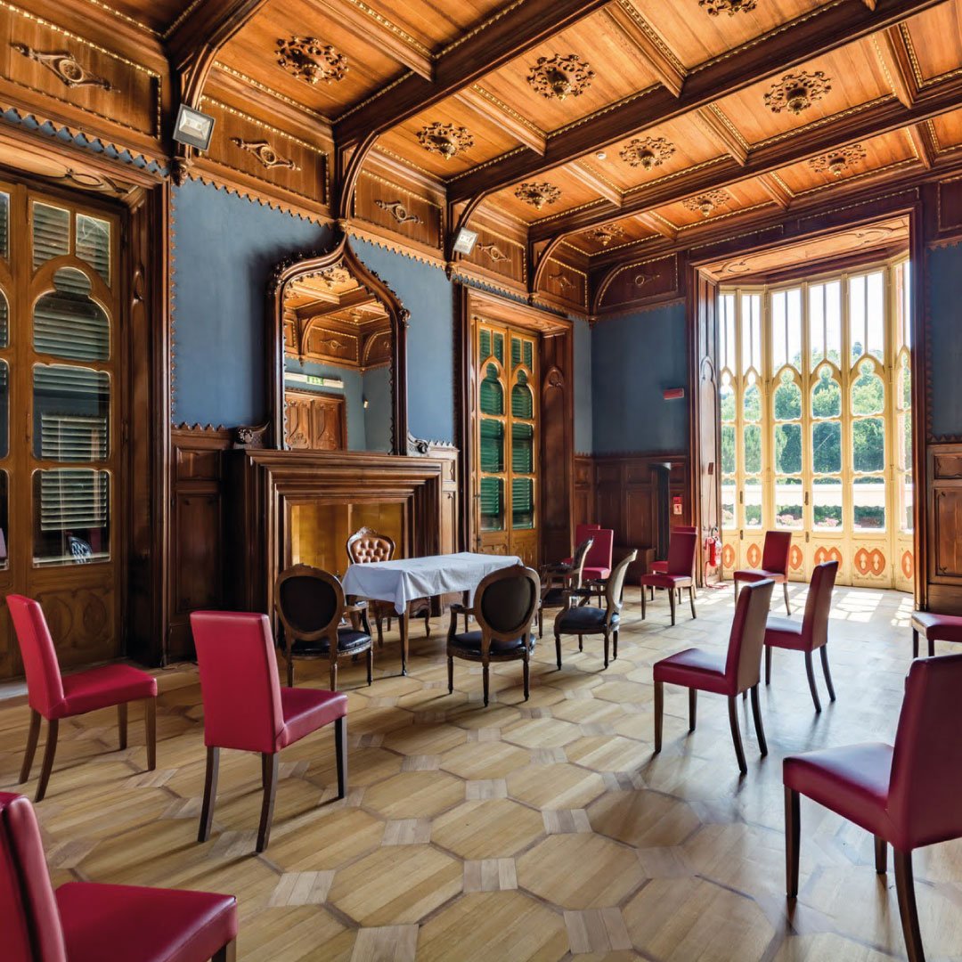 salone-interno-villa-serra-di-comago