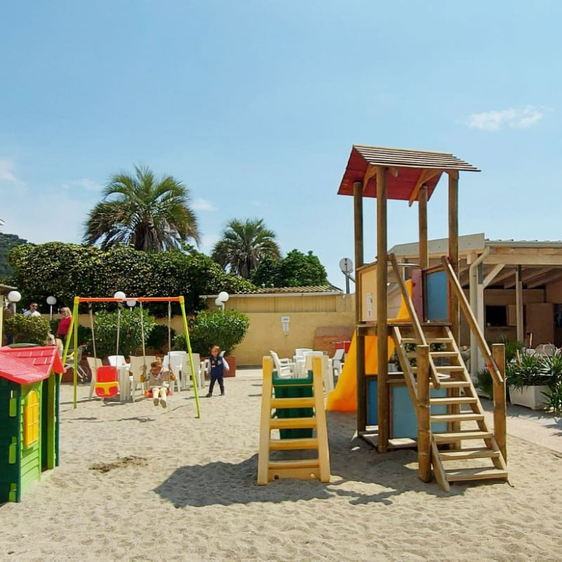 Area giochi bimbi Bagni Lido Finale Ligure Area giochi bimbi Bagni Lido Finale Ligure