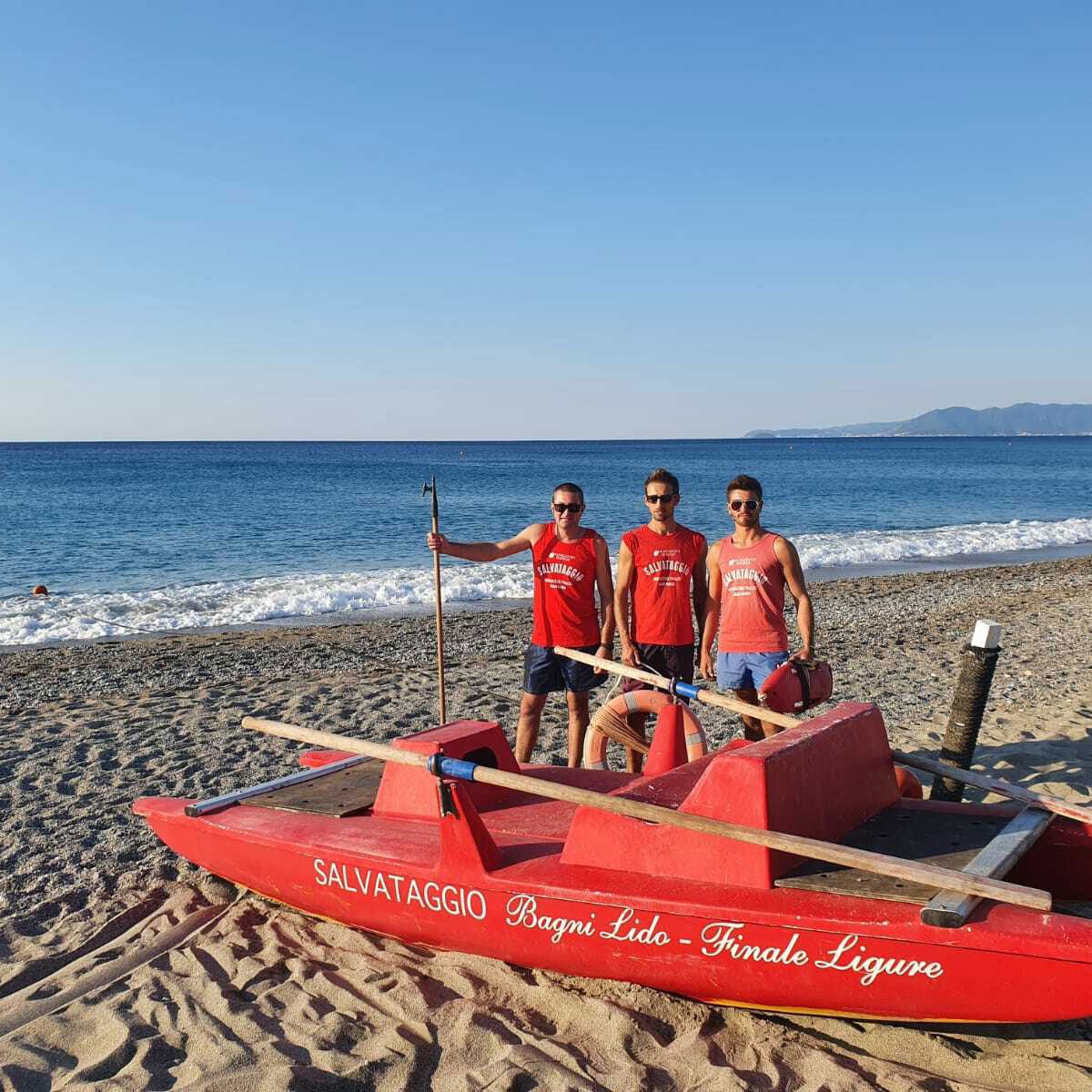 I bagnini dei Bagni Lido Finale Ligure I bagnini dei Bagni Lido Finale Ligure