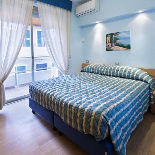 Residence dei due porti sanremo - camere vista interna