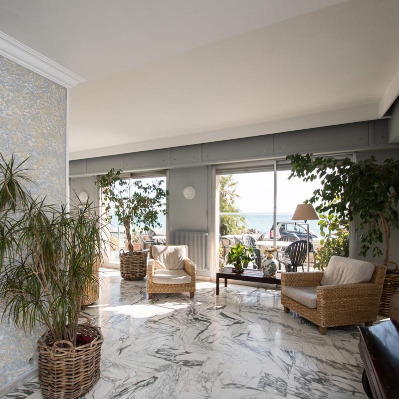 dauphin-hotel-costa-azzurra