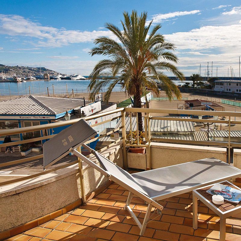 residence-dei-due-porti-sanremo-terrazzo Residence dei due porti sanremo - terrazzo sul porto di sanremo