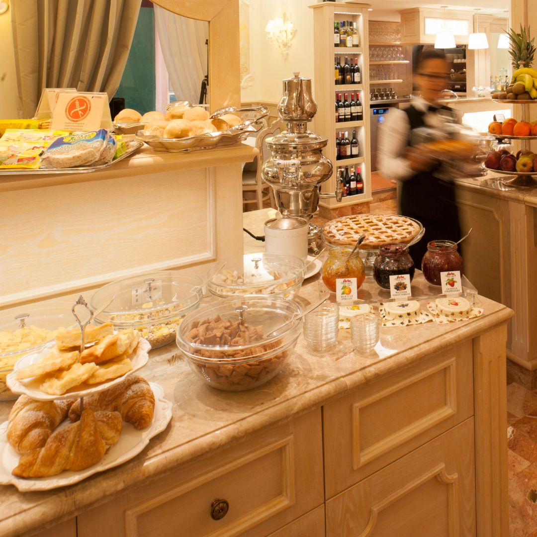 colazione ricca hotel astigiana varazze
